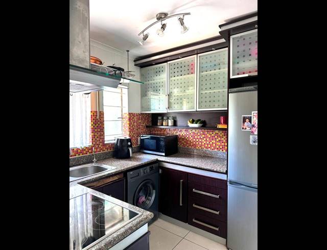 2 BEDROOM APARTMENT FOR SALE IN MORNINGSIDE